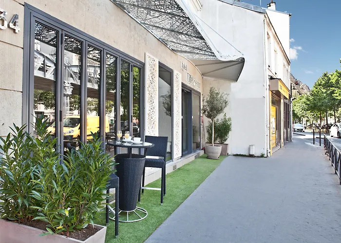 Hotel Eiffel Segur Parigi