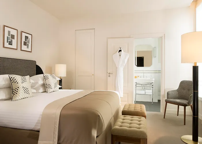 Le Tsuba Hotel Parigi